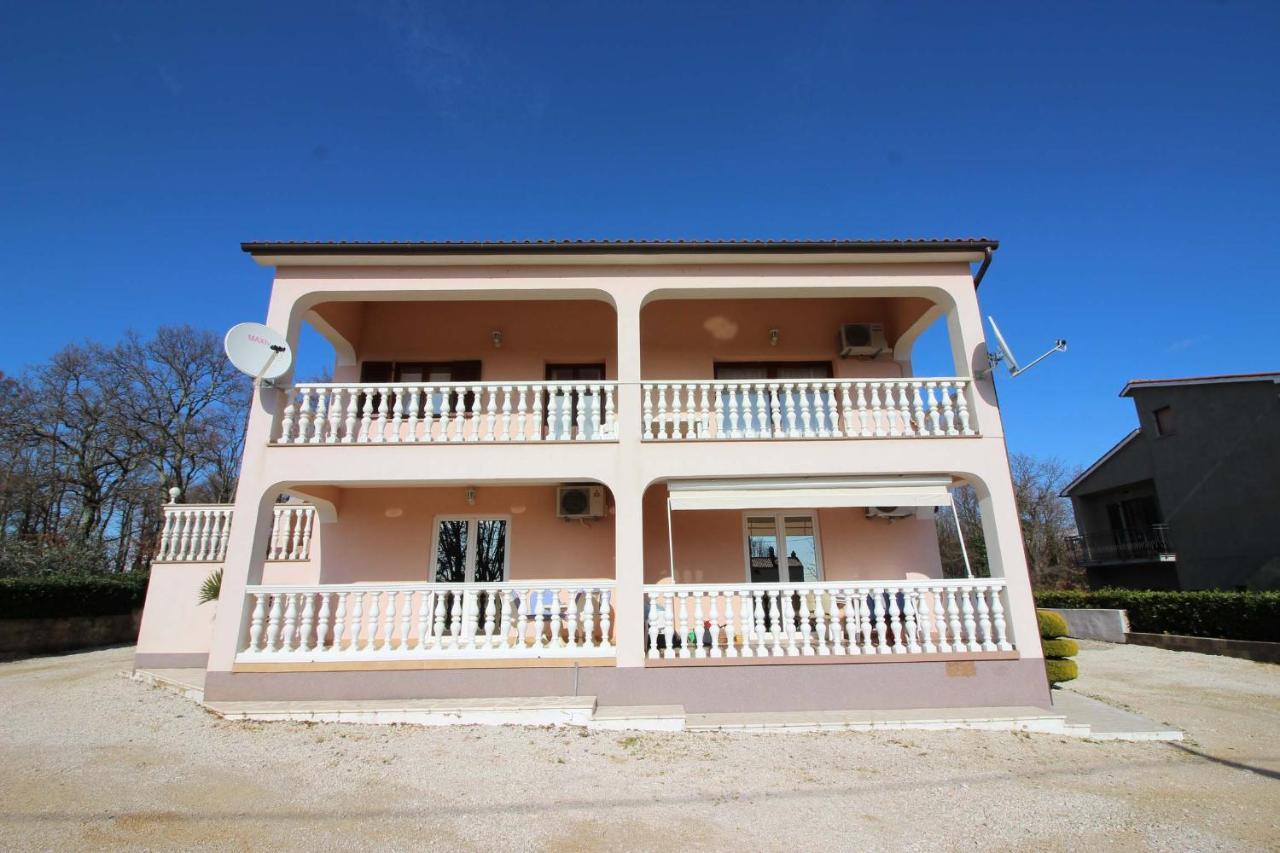 Koraca B4 Apartment Kirmenjak Екстериор снимка